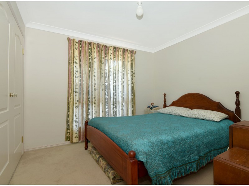 12 Underwood Crescent, Harristown QLD 4350