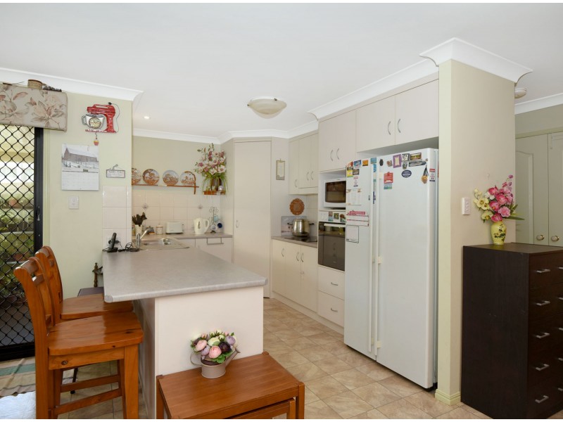 12 Underwood Crescent, Harristown QLD 4350