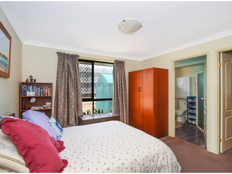 12 Underwood Crescent, Harristown QLD 4350