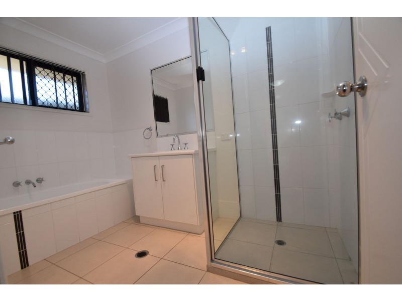 8 Balonne Drive, Glenvale QLD 4350