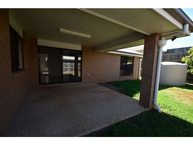 8 Balonne Drive, Glenvale QLD 4350