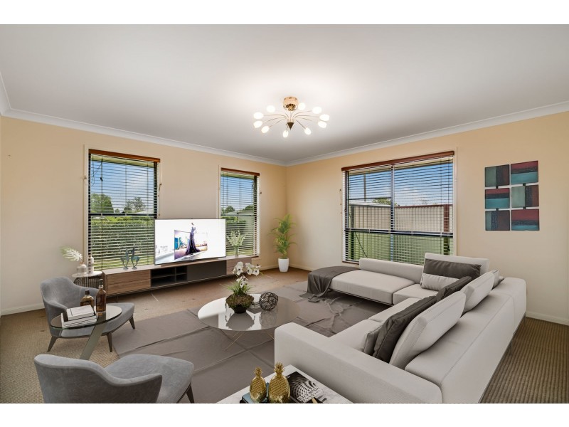 17 Thomas Street, Cambooya QLD 4358