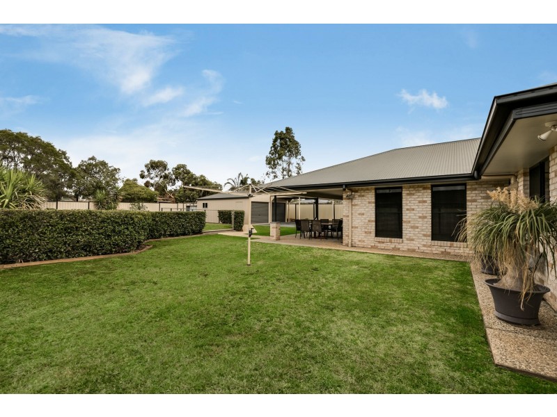 17 Thomas Street, Cambooya QLD 4358