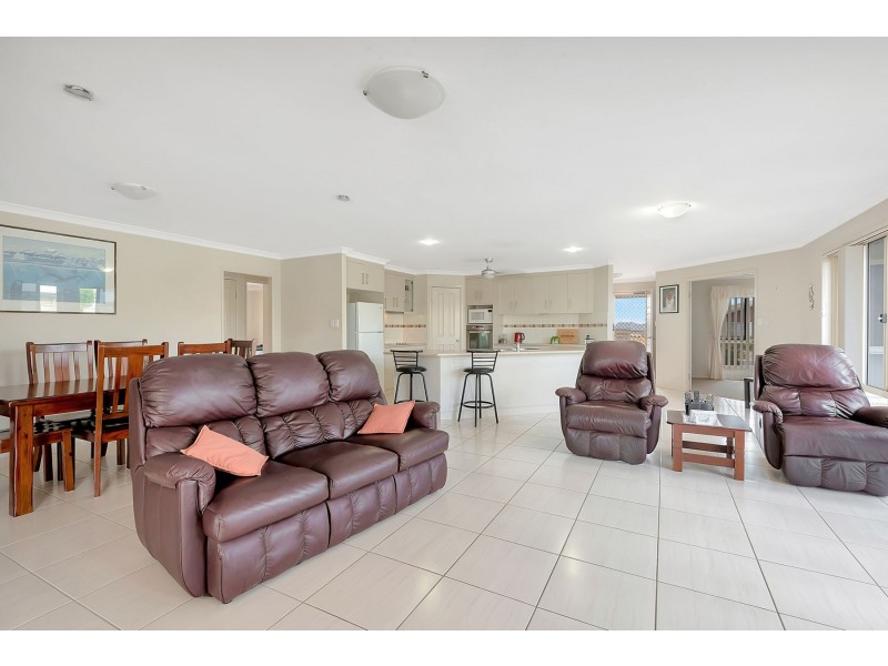 26 Wellington Street, Wyreema QLD 4352