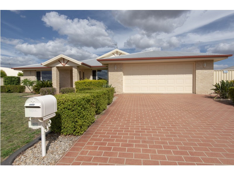 26 Wellington Street, Wyreema QLD 4352