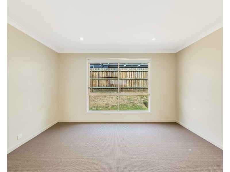 7 Grace View Street, Darling Heights QLD 4350