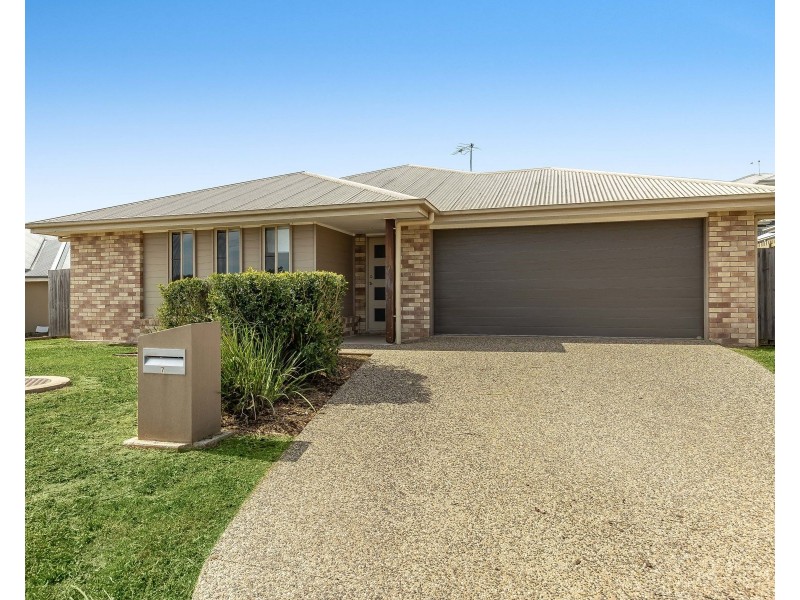 7 Grace View Street, Darling Heights QLD 4350