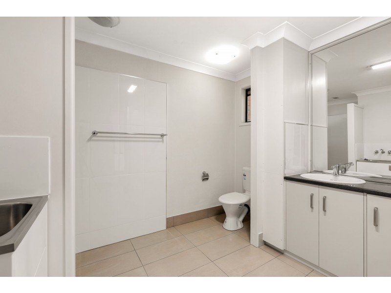 9/14 Mirle Street, Newtown QLD 4350