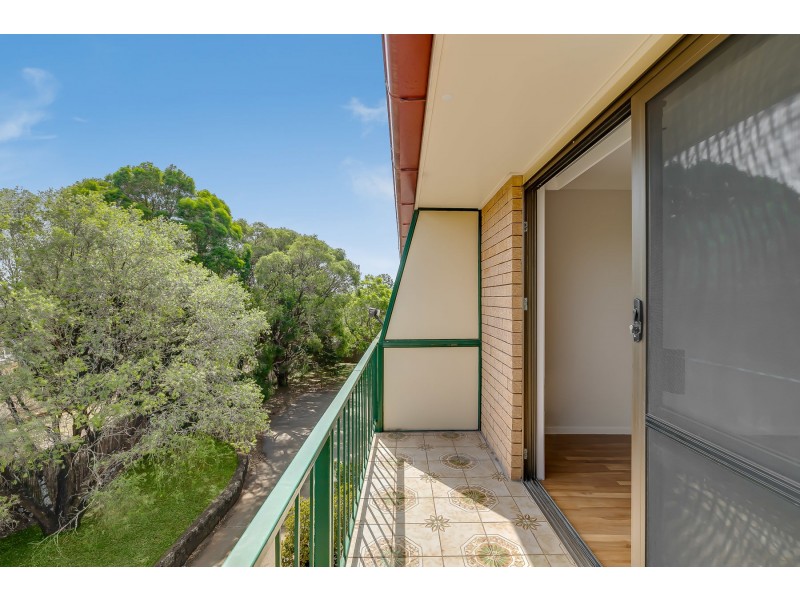 9/14 Mirle Street, Newtown QLD 4350