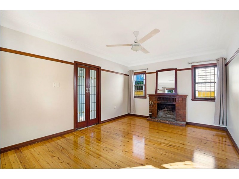 126 Bridge Street, East Toowoomba QLD 4350