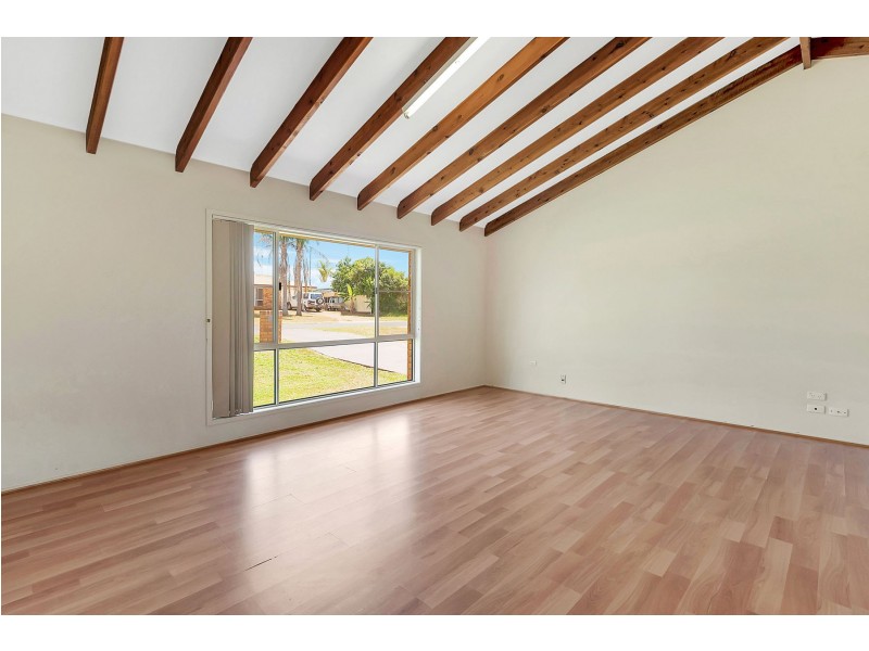61 Jennifer Crescent, Darling Heights QLD 4350