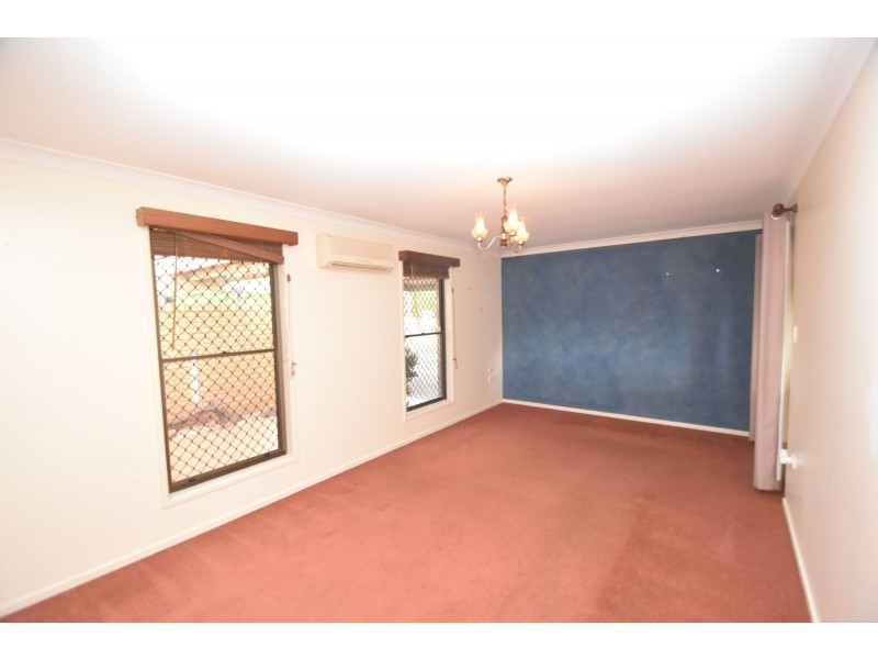 7 Ansett Court, Wilsonton QLD 4350