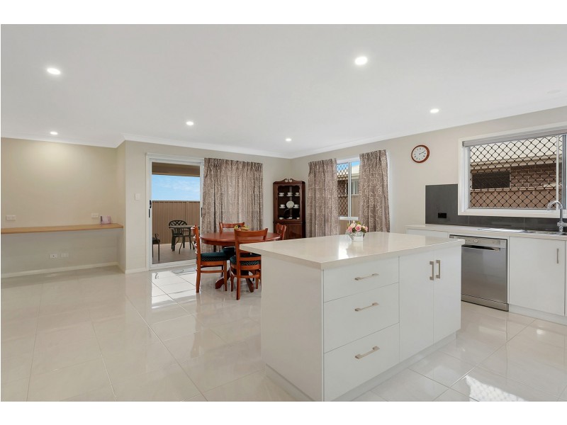 5 Chainey Court, Glenvale QLD 4350