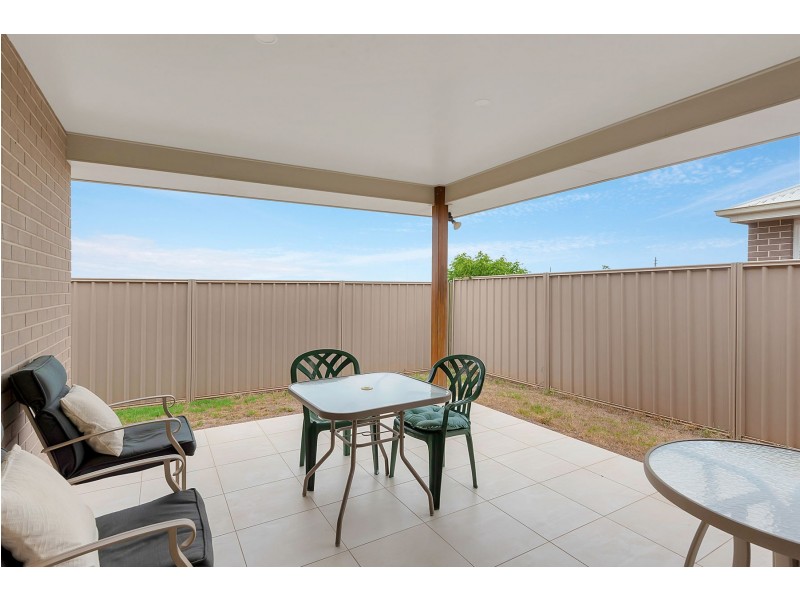 5 Chainey Court, Glenvale QLD 4350