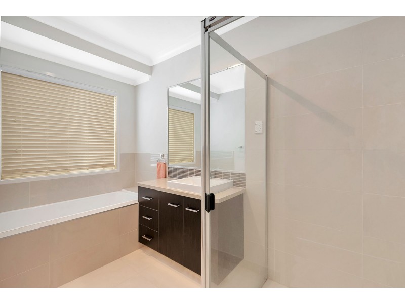 9 Rosella Street, Rangeville QLD 4350