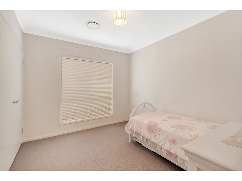 9 Rosella Street, Rangeville QLD 4350