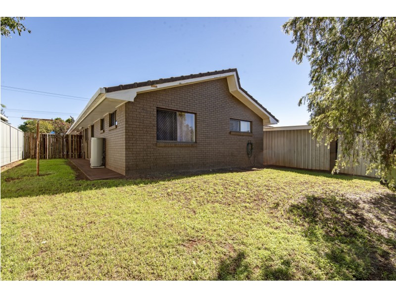 1 & 2/208 Tor Street, Rockville QLD 4350