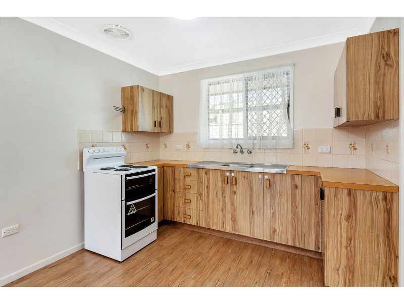 1 & 2/208 Tor Street, Rockville QLD 4350