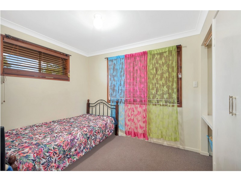 1 & 2/208 Tor Street, Rockville QLD 4350