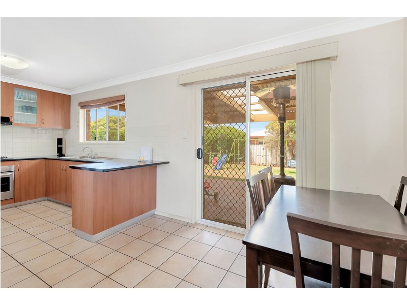 40 Gainsborough Drive, Glenvale QLD 4350