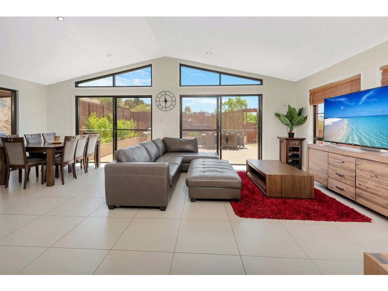 4 Lynda Court, Glencoe QLD 4352