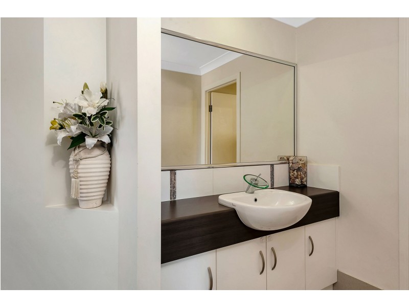 4 Lynda Court, Glencoe QLD 4352