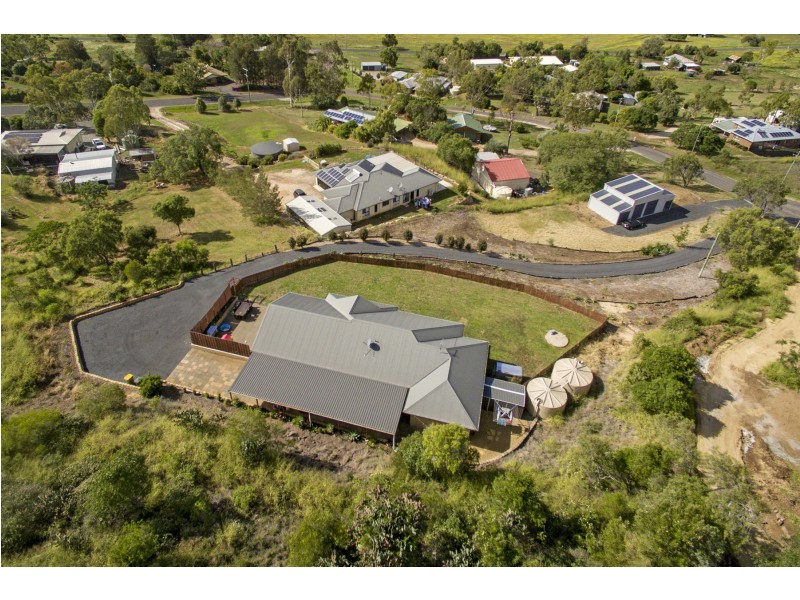 4 Lynda Court, Glencoe QLD 4352