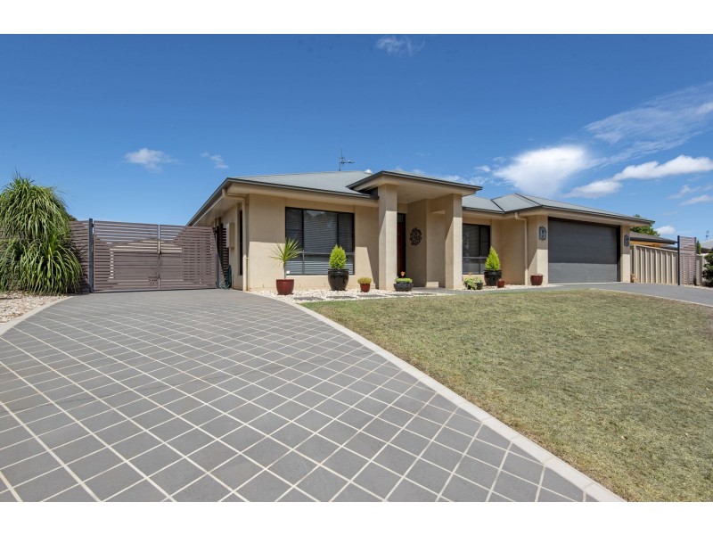 35 Polzin Road, Highfields QLD 4352