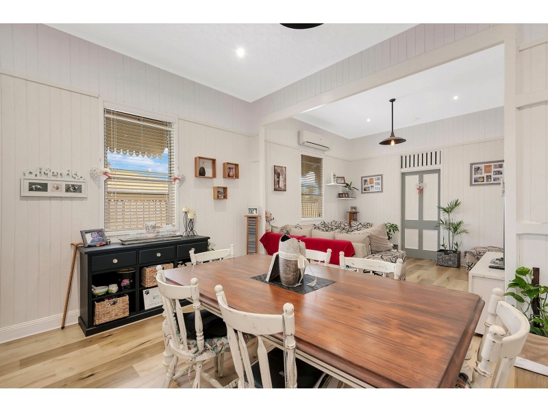 4 Hartwig Street, Goombungee QLD 4354