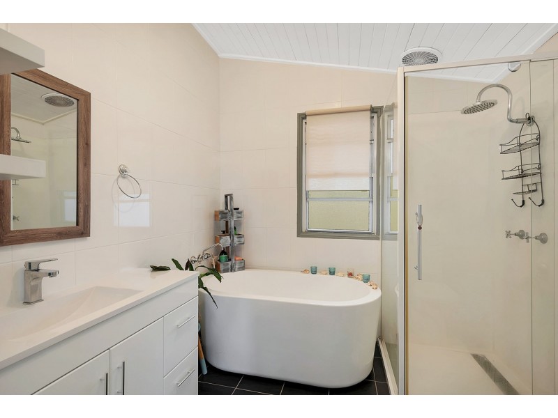 4 Hartwig Street, Goombungee QLD 4354