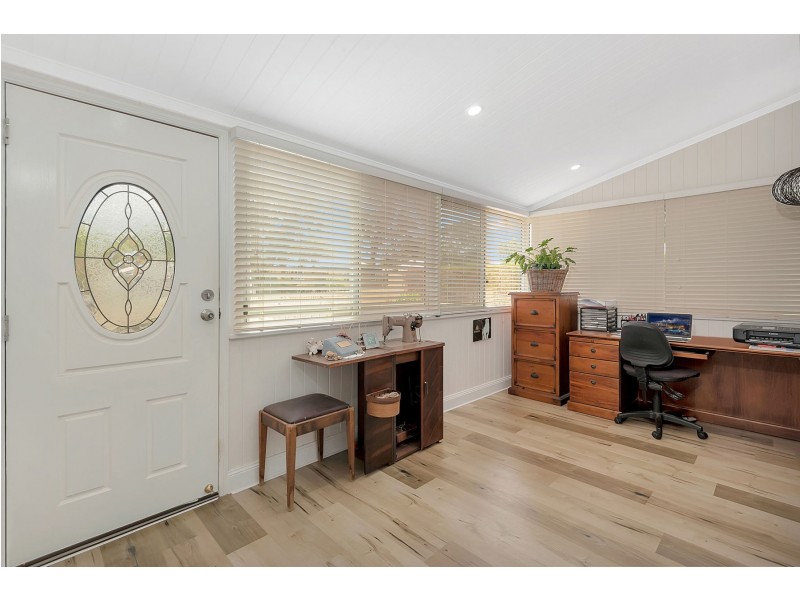 4 Hartwig Street, Goombungee QLD 4354