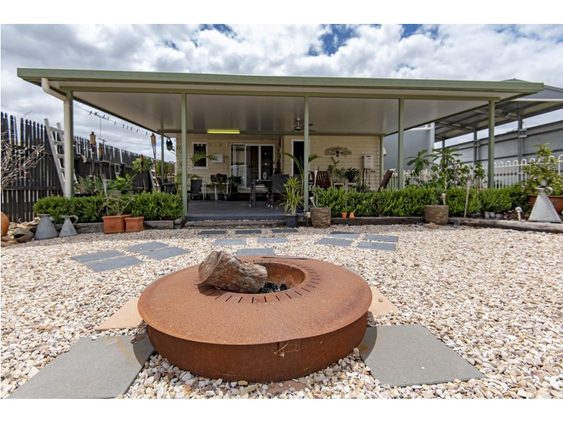 4 Hartwig Street, Goombungee QLD 4354