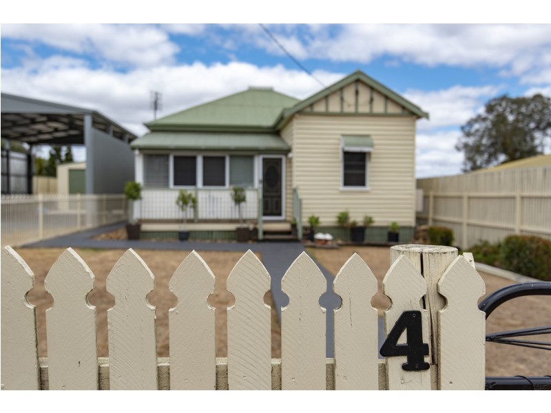 4 Hartwig Street, Goombungee QLD 4354