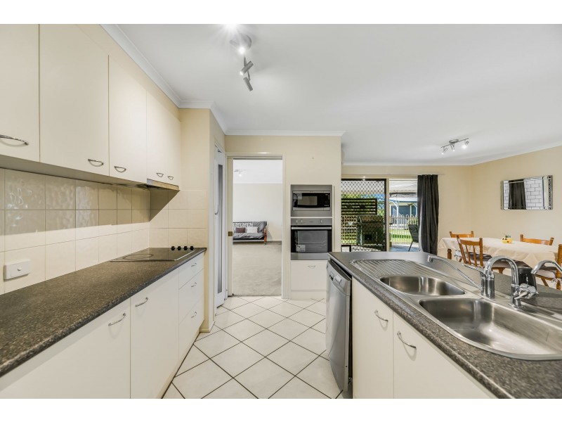 3 Eric Court, Cambooya QLD 4358