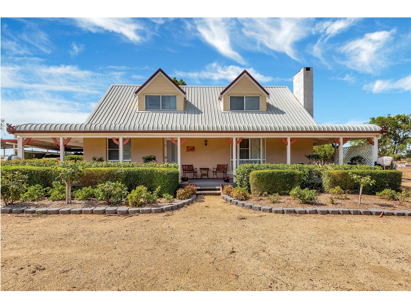 562 Drayton Wellcamp Road, Wellcamp QLD 4350
