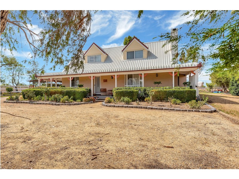 562 Drayton Wellcamp Road, Wellcamp QLD 4350