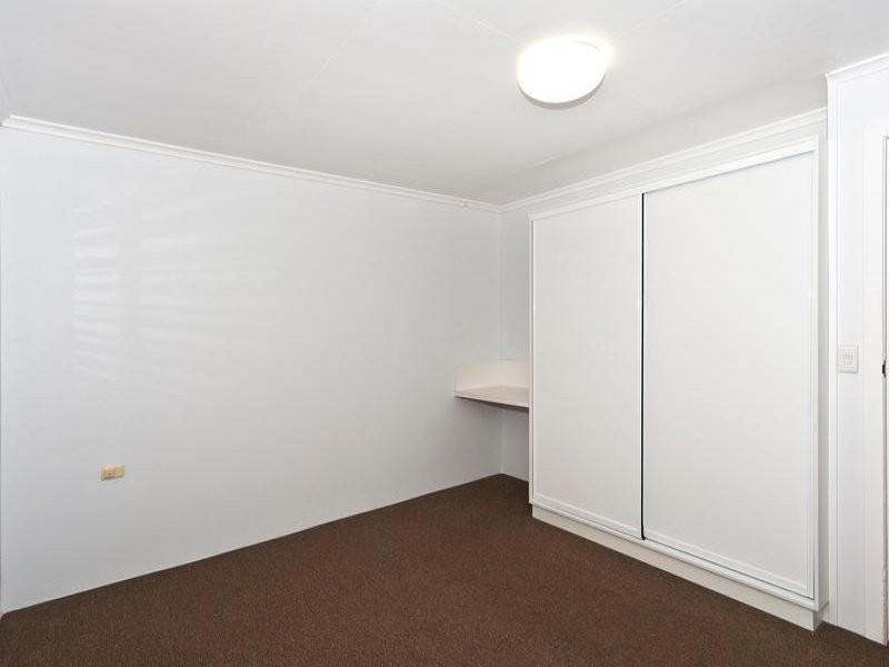 2/20 Swallow Court, Newtown QLD 4350