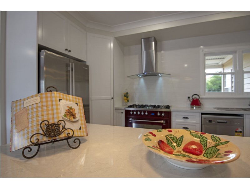 20 Leichhardt Street, Centenary Heights QLD 4350