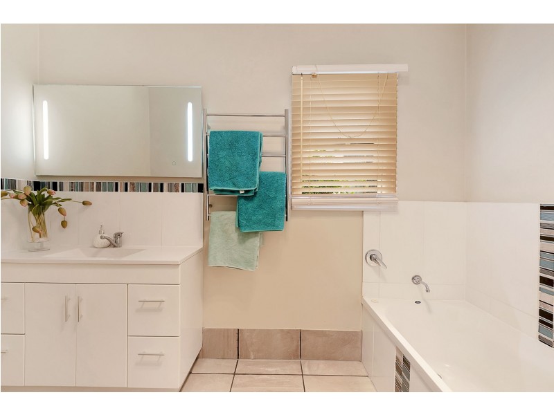 20 Leichhardt Street, Centenary Heights QLD 4350