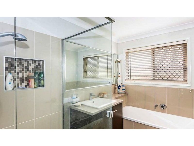 20 Esmeralda Street, Cambooya QLD 4358