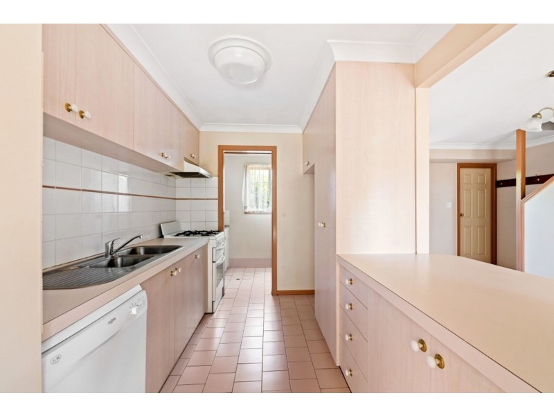 4/9 Danica Court, Kearneys Spring QLD 4350