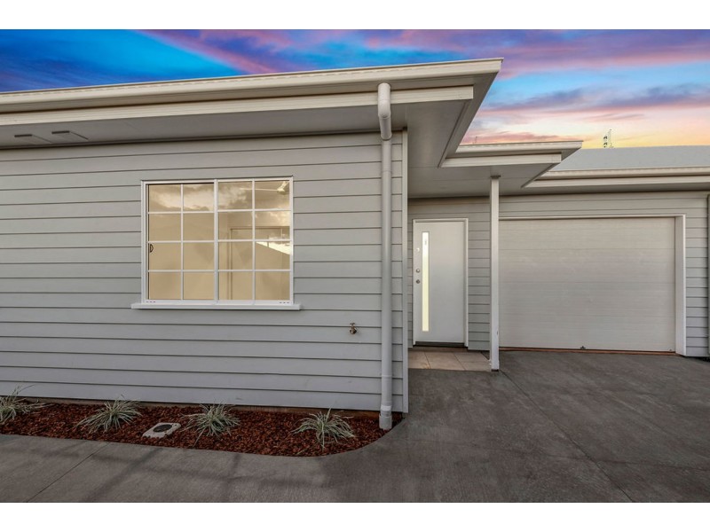 4/52 Crown Street, Rangeville QLD 4350