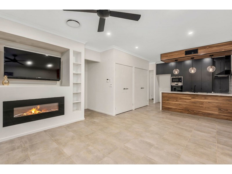 4/52 Crown Street, Rangeville QLD 4350