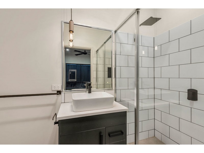 4/52 Crown Street, Rangeville QLD 4350