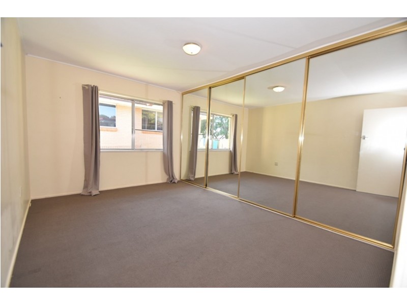 9 Farr Street, Kearneys Spring QLD 4350