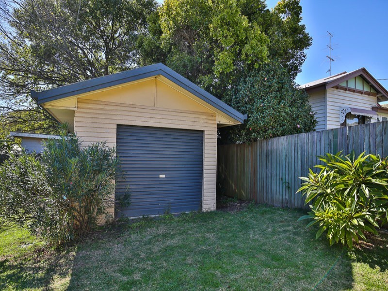 12 Parkinson Street, South Toowoomba QLD 4350