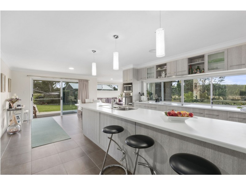 30 East Side Road, Crows Nest QLD 4355