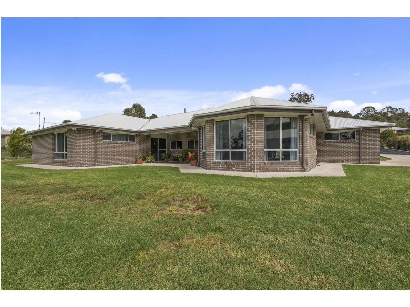 30 East Side Road, Crows Nest QLD 4355