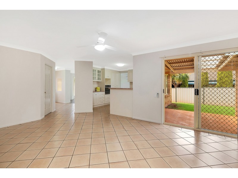 174 Spring Street, Middle Ridge QLD 4350