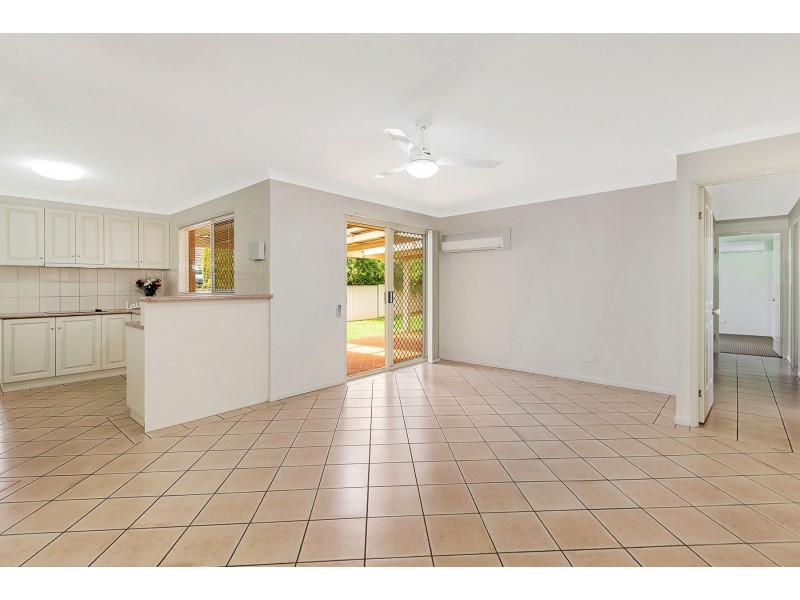 174 Spring Street, Middle Ridge QLD 4350